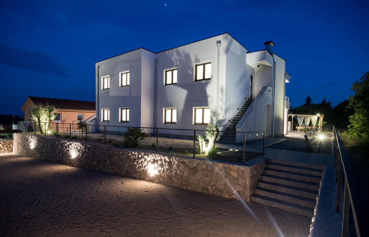 Apartments Residence Romance Pinezići Eksteriør billede